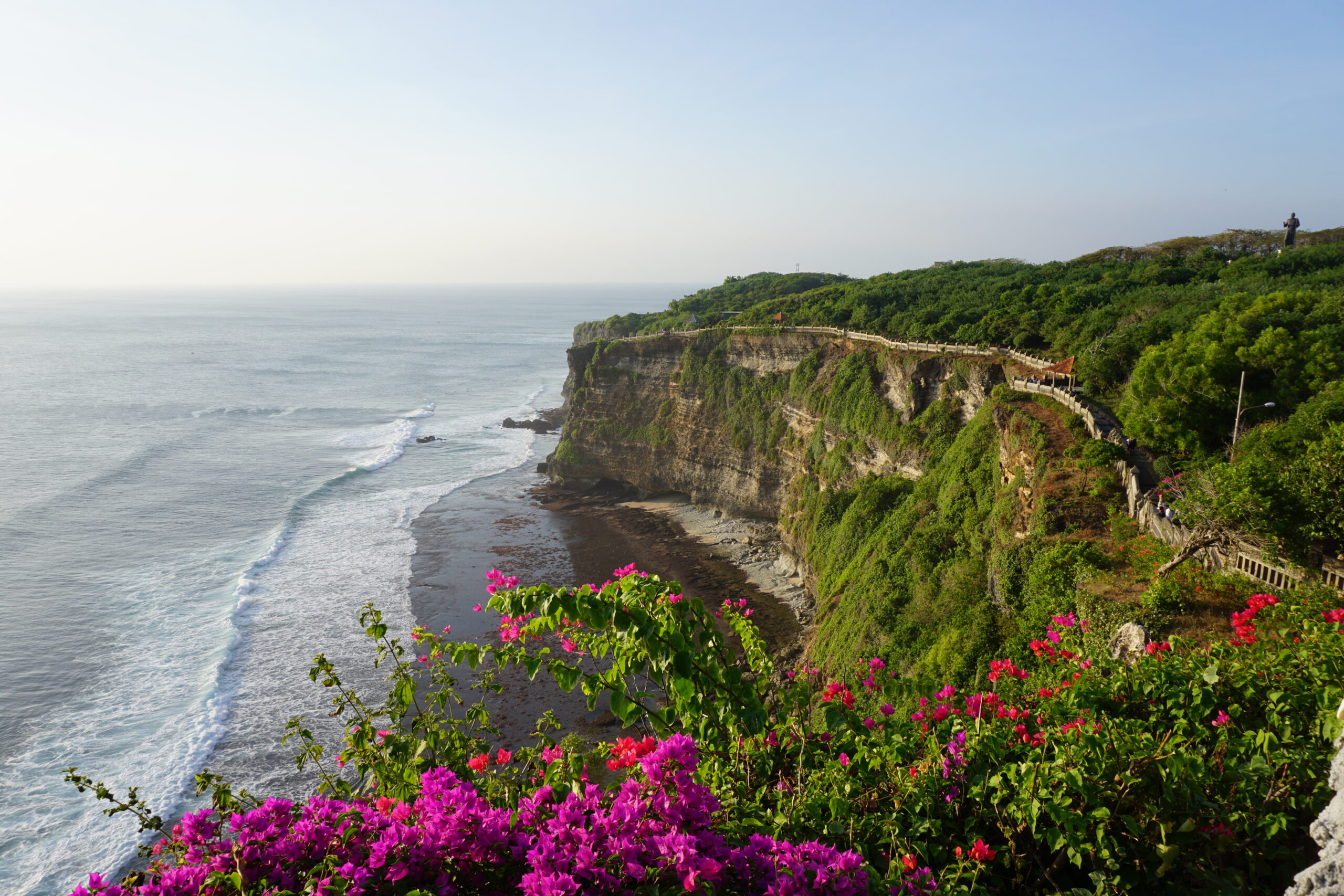 Beautiful Bali – Part 3 – The picturesque sunset of Uluwatu | नयनरम्य बाली – भाग ३ – उलूवातूचा रम्य सूर्यास्त